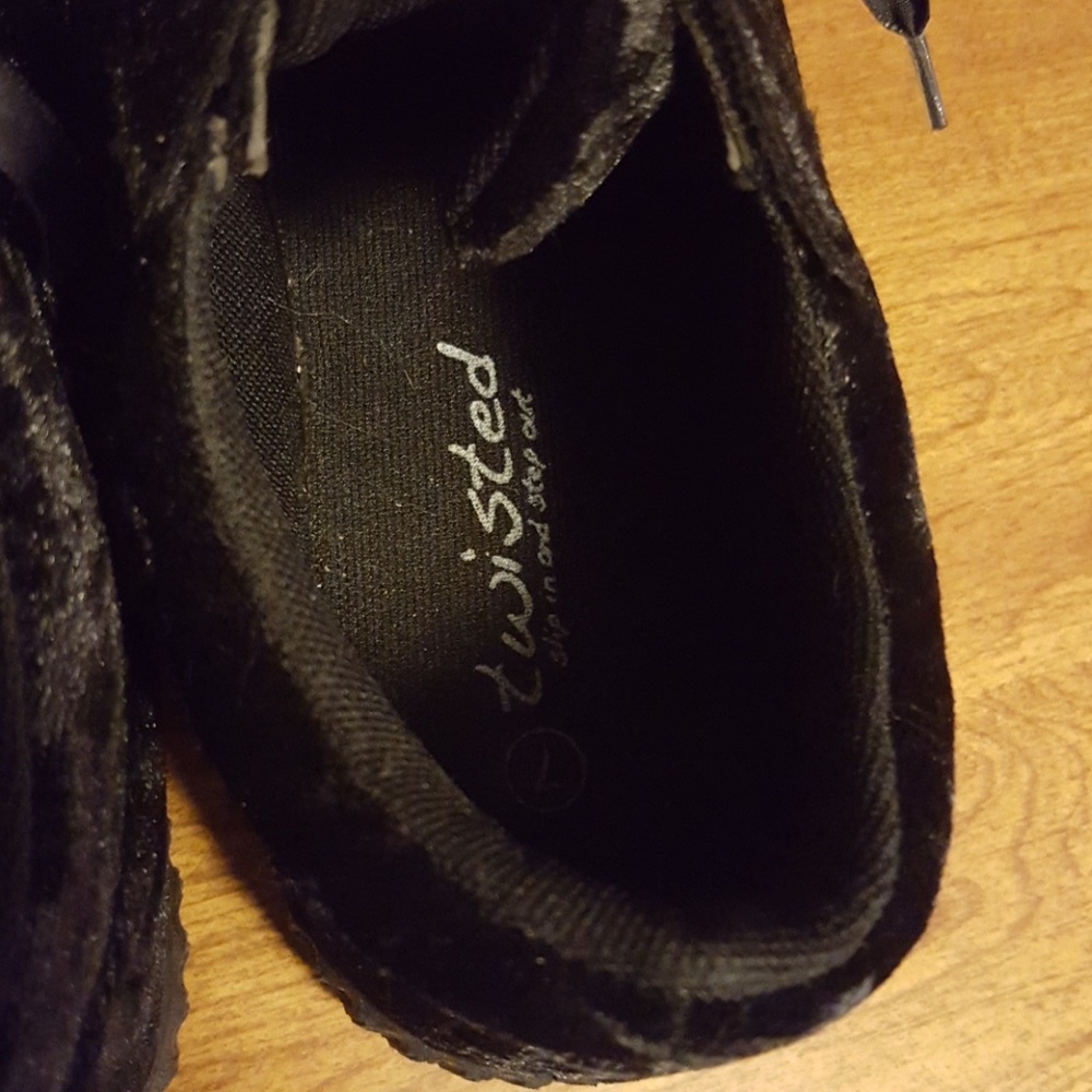 Black velvet sneakers - Picture 4 of 5